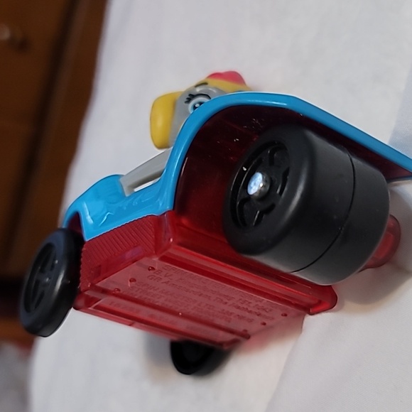 Paw Patrol Mighty Pups Super Paws Twins Power Split Trike Vehicle & Ella Figure - Picture 4 of 14